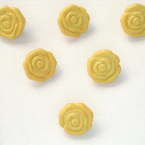 Lot 6 boutons : rose jaune 15mm 