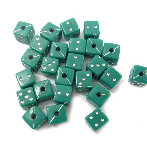 Lot 25 perles acryliques : dés à jouer  couleur vert foncé 6mm