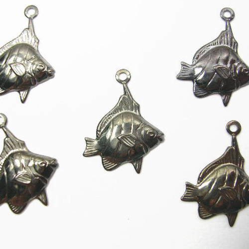 Lot  5 charms metals noirs  : poisson 20mm