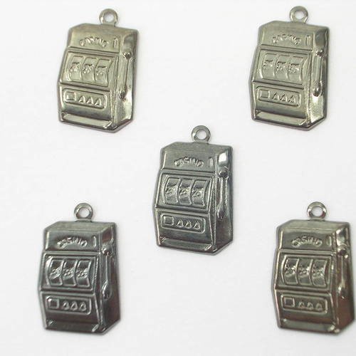 Lot  5 charms metals noirs  : casino 19mm