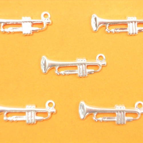Lot  5 charms metals : trompette 18mm