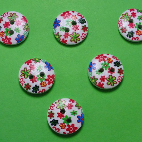 Lot 6 boutons bois : rond motif fleur 15mm (40)