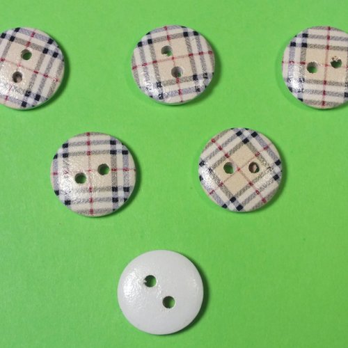 Lot 6 boutons bois : rond motif écossais 15mm (09)