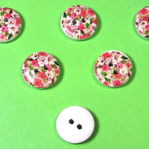 Lot 6 boutons bois : rond motif fleur 15mm (86)