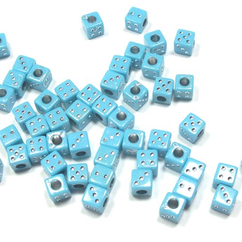 Lot 50 perles acryliques : dés bleus 6mm (03)