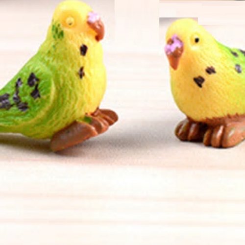 Lot 2 miniatures resine : perroquet 3*2.8cm (01)