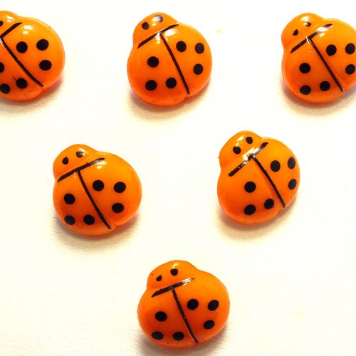Lot 6 boutons acryliques : coccinelle  orange/noire 14*13mm