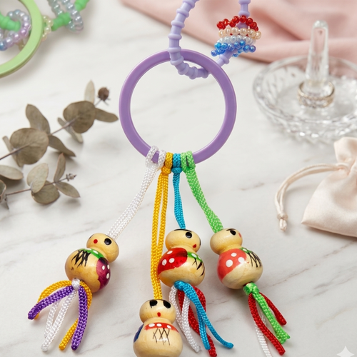 Porte clés avec trois puces d' amour vert bijou de sac original porte bonheur grigri