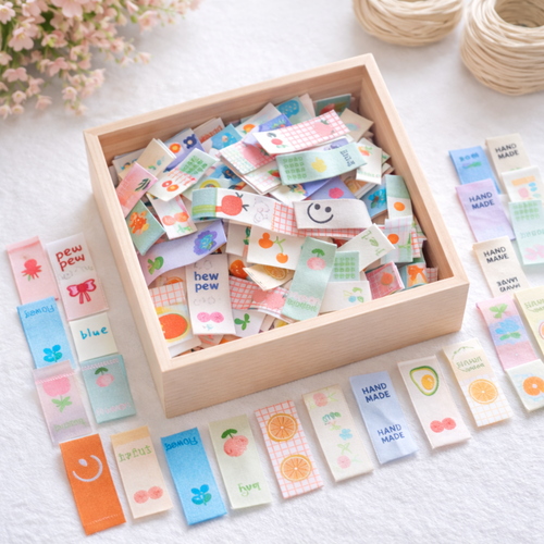 Lot de 35 étiquettes tissu kawaii – tags colorés faits main – étiquettes couture décoratives  scrapbooking, créations diy