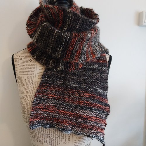 Écharpe moelleuse hiver orangé noire alpaga acrylique laine mohair tricotée main