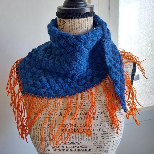 Écharpe petit chèche enfant bleu franges orange pure laine d'alpaga surfine crocheté main printemps automne bohème