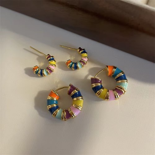 Boucles d'oreilles créoles colorées