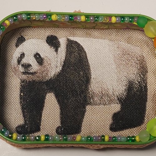 Boîte décorative 'panda'  ( upcycling )
