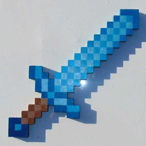 Décoration épée pixel bleu saphir, fait main en bretagne