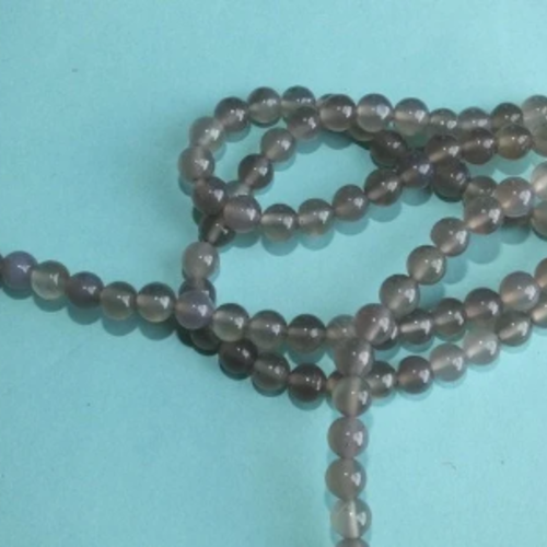 Lot de 90 perles 8 mm en agate grise naturelle