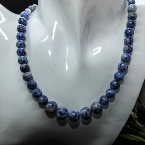 Collier en sodalite naturelle (perles)