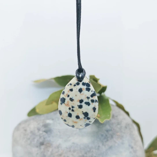 Collier pendentif goutte en jaspe dalmatien naturel | jaspe moucheté | tacheté | lamparci