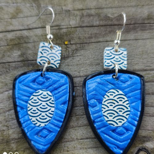 Boucle d'oreille