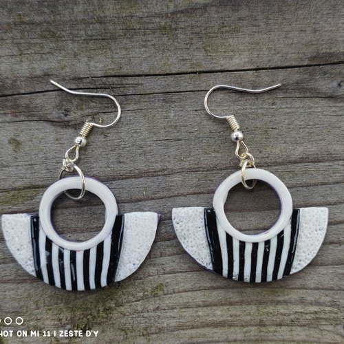 Boucle d'oreille