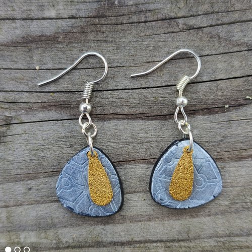 Boucle d'oreille