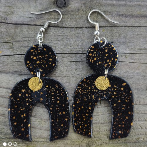Boucle d'oreille