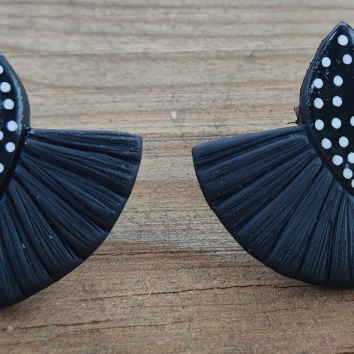Puces d’oreilles