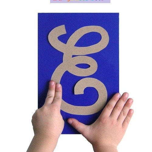 Lettres Rugueuses Montessori Cursives Majuscules Avec Boite De Rangement Un Grand Marche