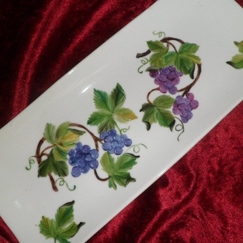 Plat à cake en porcelaine peint main motif raisins personnalisable