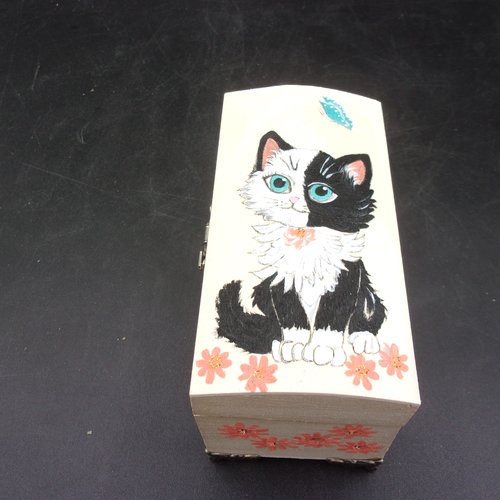 Boite à bijoux en bois lumineuse motif chat, personnalisable