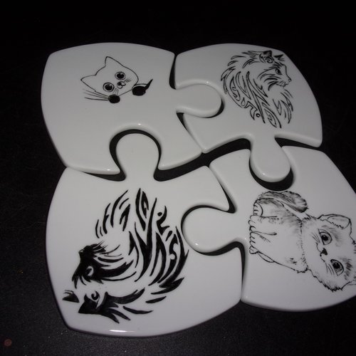 Dessous de plat forme puzzle en porcelaine peint à la main motifs chats