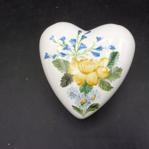 Coeur en porcelaine diffuseur de parfum