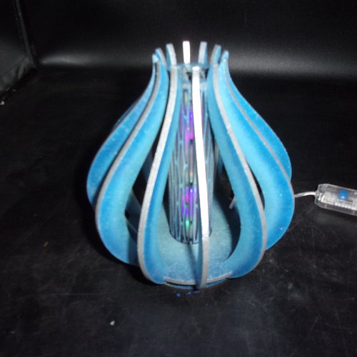 Lampe d'ambiance en bois avec leds multicolores
