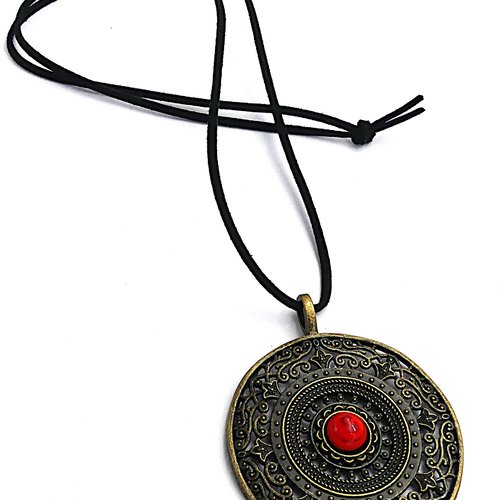 Collier sur cordon daim noir, pendentif laiton bronze et cabochon verre artisanal rouge