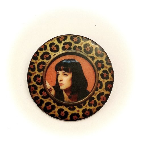 Broche en bois pulp fiction