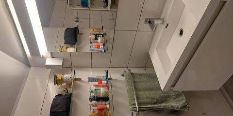 salle de bain et toilette partagée à 2