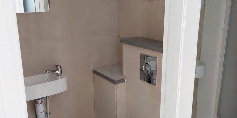 Salle de bain privative avec WC