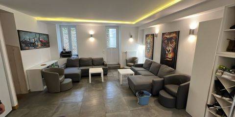 Salon
