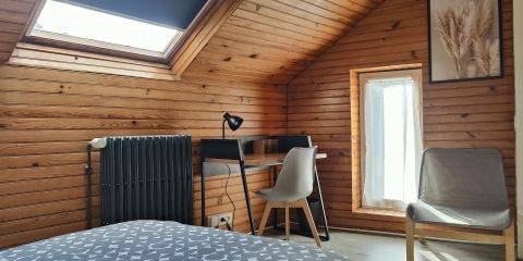 Chambre 4 côté bureau