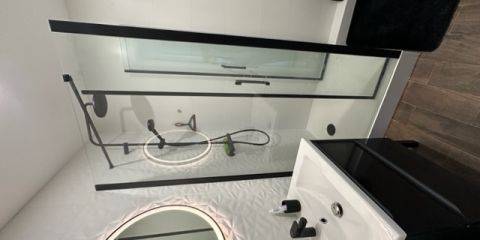Salle de douche fond
