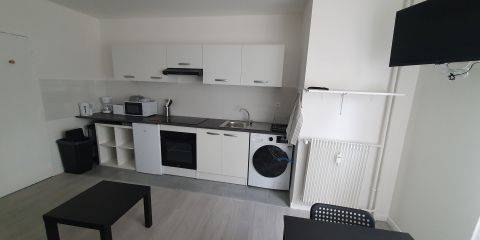 Studio 3 kitchenette