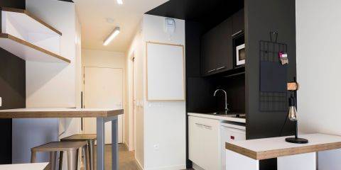 coin kitchenette