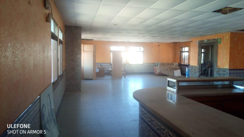Building to rent in Plasencia - ZEC-399