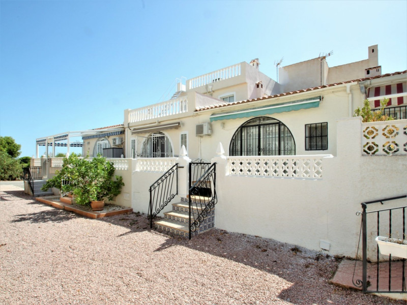 Bungalow for sale in La Siesta, Torrevieja, Ref ASDB971