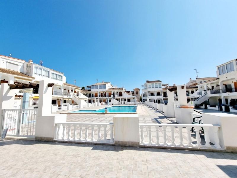 Bungalow for sale in La Siesta, Torrevieja, Ref ASDB971