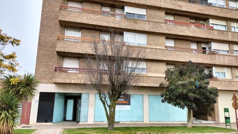 Lokaal te koop in Venta de Baños - RQJ-11090