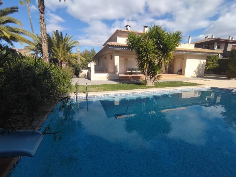 Chalet en venta en Centro - KGF-AG19151169