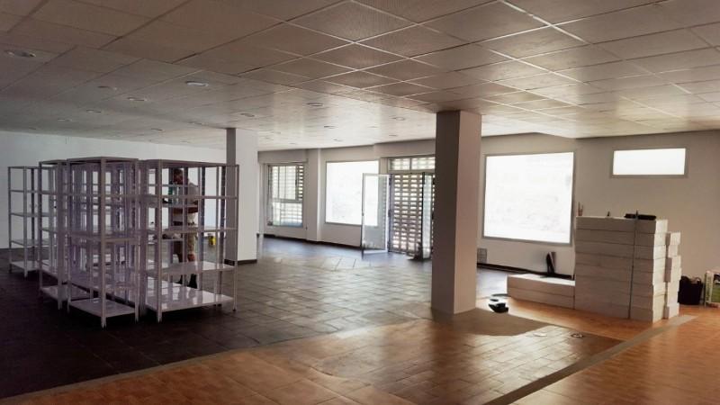 Locale in vendita a San Luis de Sabinillas - NBR-PMAMAP2DM82