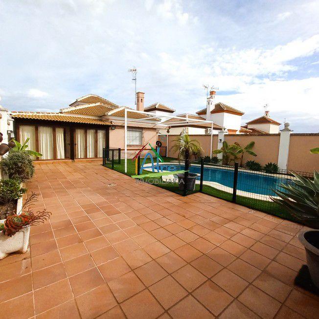 Chalet en venta en Zona Caño Guerrero - NZB-1144