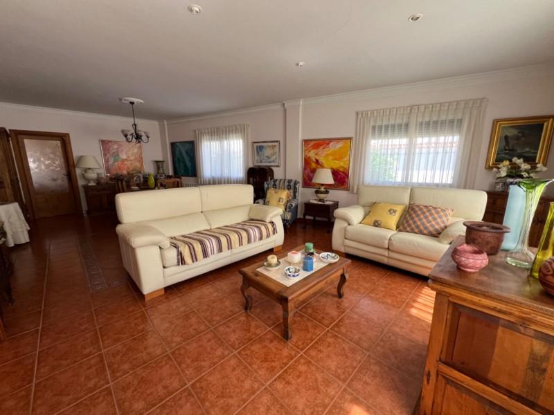 Chalet en venta en Marines - DZK-05546