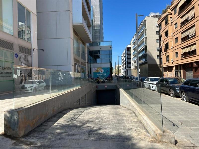 Garaje en venta en Zona Parc Central-Hort de Trenor - XQE-46-346-40155